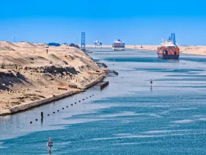Suez Canal Revenues Soar to Record High