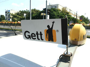 Kosher Ride: Israeli Taxi App' Sued For Racial Discrimination Against Arab Drivers