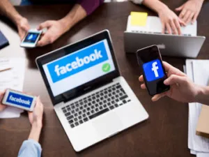 India: Twitter, Google Respond to New Internet Rules 