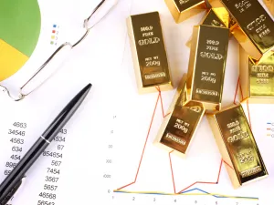 أسعار الذهب اليوم في دبي: سعر الجرام عيار 24 يرتفع إلى 221 درهم