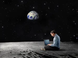 NASA, Nokia Team up to Install 4G Network on the Moon 