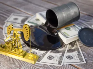 Oil Prices Decline As Tension Arises in Iran, US Nuclear Talks