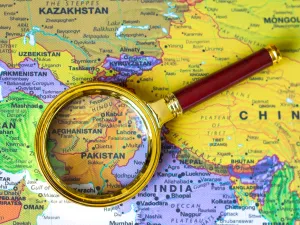 Pakistan's Ailing Economy Gets $4.5 Billion In New Deal with Saudi-Based Bank