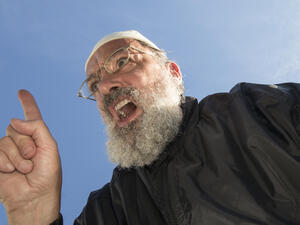 Saudi preacher calls woman adulteress for exposing her face (Stock photo: Shutterstock)