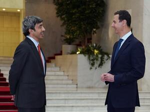 الرئيس السوري بشار الأسد مستقبلا وزير الخارجية الإماراتي عبدالله بن زايد آل نهيان في دمشق