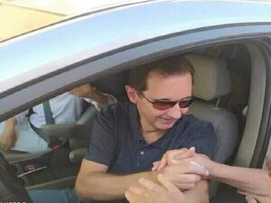 الاسد يظهر مجددا وسط مواطنيه وهذه المرة في قرية بطرطوس