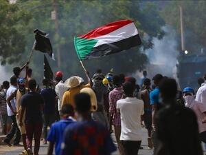 الصدر: اقتحام البرلمان فرصة لتغيير جذري للنظام السياسي في البلاد