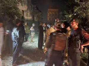 هجوم يدمر مركزا لشرطة مكافحة الإرهاب الباكستانية ويخلف 7 قتلى
