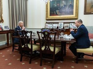 بايدن يؤكد لبينيت التزامه بأمن إسرائيل ومنع امتلاك إيران سلاحا نوويا