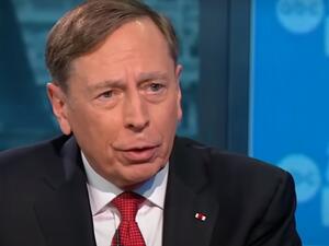 الجنرال ديفيد بترايوس