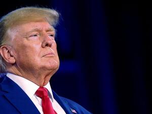 "الأف بي آي" داهم "مارالاغو" بحثا عن وثائق نووية استولى عليها ترامب