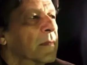 محكمة في إسلام آباد تامر بحبس عمران خان 8 ايام على ذمة التحقيق