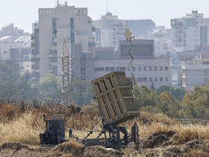 اسرائيل تتحضر لرد المقاومة على غاراتها ضد غزة