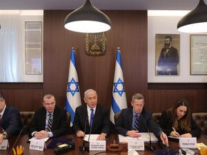 نتنياهو يتحدث خلال الاجتماع الاسبوعي للحكومة