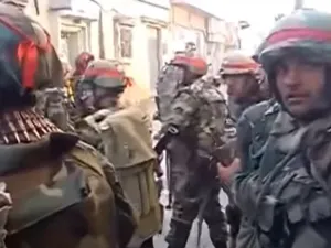 انفجار يستهدف حافلة لقوى الامن السورية ويخلف 15 جريحا