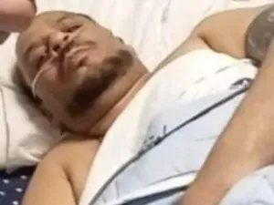 بالخنجر.. طعن امام مسجد شمال غربي الجزائر