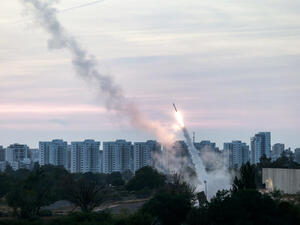 22 شهيدا مع استمرار القصف المتبادل بين اسرائيل والمقاومة في غزة