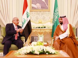 ولي العهد السعودي محمد بن سلمان خلال لقائه رئيس الوزراء العراقي عادل عبد المهدي