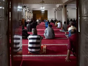 إقامة صلاة الجمعة في مساجد الحزائر لأول مرة منذ 8 أشهر
