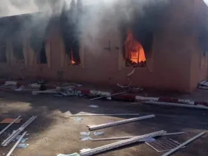 شهدت دائرة تينركوك بولاية أدرار أحداث عنف الثلاثاء بعد فضّ قوات الأمن احتجاجاً لعاطلين عن العمل