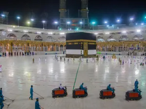 الحج يبدأ بعدد محدود