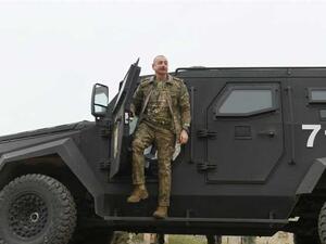 رئيس أذربيجان يتجول بسيارته المصفحة في قره باغ