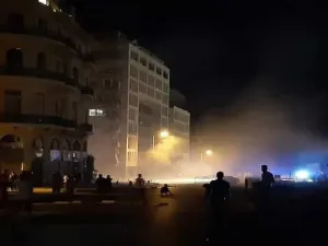 مواجهات بين محتجين وقوات الأمن في بيروت على خلفية انفجار المرفأ