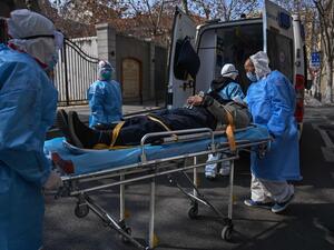 الصين تسجل اكبر عدد وفيات خلال يوم واحد بفيروس كورونا والقلق يتصاعد حول العالم