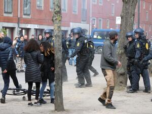 احتجاجات عنيفة لمسلمين بالدنمارك بعد تدنيس رئيس حزب يميني للقرآن