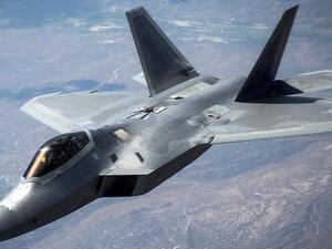 مقاتلة "أف-22 رابتور"