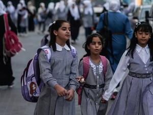 تلاميذ غزة يعودون لمدارسهم رغم الكورونا