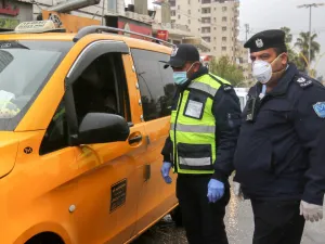 سجل قطاع غزة فجر الأحد أول إصابتين لرجلين عائدين من باكستان