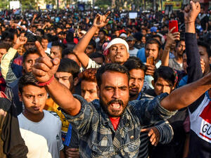 غواهاتي الهندية تغلي