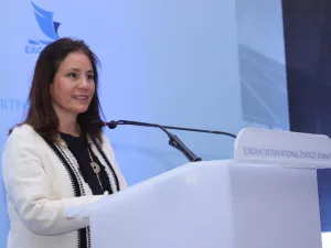 وزيرة الطاقة والثروة المعدنية الأردنية هالة زواتي