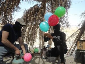 البالونات الحارقة تعاود الانطلاق من غزة باتجاه اسرائيل