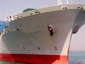 ناقلة النفط الإيرانية "شهر كرد" التي تعرضت لهجوم شرقي المتوسط