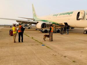 العراق يخلي طائرة ركاب قادمة من ايران بعد انذار كاذب بوجود قنبلة