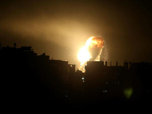 الانفجارات في مصنع للأسلحة في جنوب فلسطين