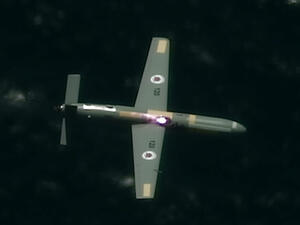 إسرائيل تكشف عن سلاح ليزر محمول جوا لإسقاط الطائرات المسيرة