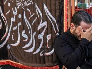 زوار كربلاء في محرم: "الله ينتقم من كل سياسي"