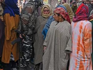 أول انتخابات في كشمير الهندية منذ إلغاء الحكم الذاتي