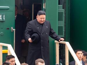 وصول الزعيم الكوري الشمالي كيم جونغ أون إلى مدينة فلاديفوستوك الساحلية الروسية الاربعاء