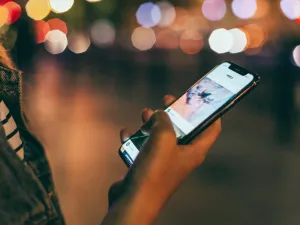 السعودية: الرسائل الدعائية دون إذن العميل جريمة يعاقب عليها القانون
