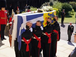 بريطانيا تودع الأمير فيليب في جنازة عسكرية مهيبة