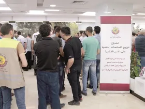 مساعدات قطرية ل60 ألف أسرة في قطاع غزة، بواقع 100 دولار للأسرة الواحدة