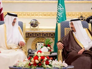 الكويت: اتفاق على فتح الاجواء والحدود بين السعودية وقطر