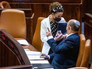 حكومة بينيت تترنح بعد خسارتها الاغلبية في الكنيست