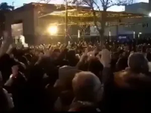 تفريق تجمع طلابي في طهران لتكريم ضحايا الطائرة الاوكرانية
