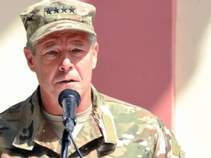 قائد القوات الأجنبية في أفغانستان الجنرال الأمريكي سكوت ميلر