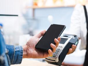 Will We Live in a Cashless World Soon Because of COVID-19?